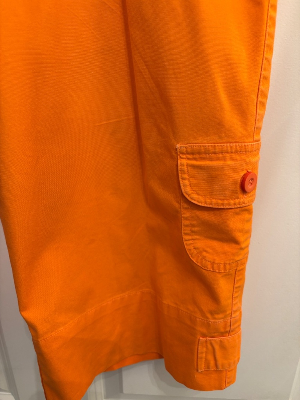 KNEE LENGTH PANTS , 95% COTTON/SPANDEX WITH SIDE & BACK POCKETS - Picture 3 of 9